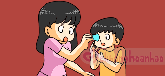Cách xử lý khi trẻ bị tổn thương mắt